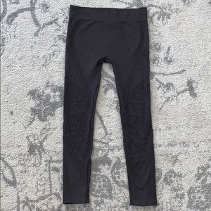 Motherhood maternity patterned leggings